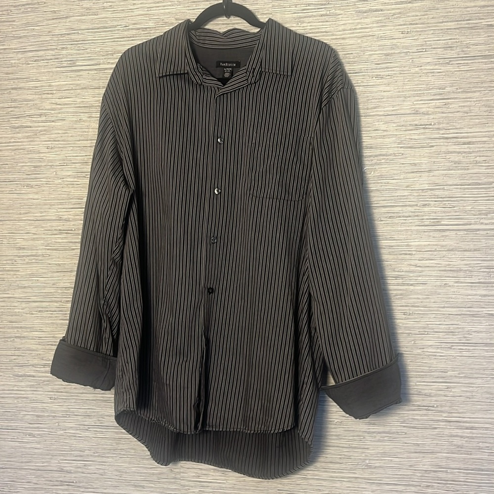 Van Husen Button Down, Black/Gray Stripes Size 17-17.5 XL (601) - Picture 8 of 9